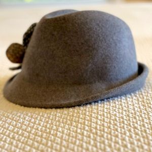 Vintage Christys’ Crown Series M